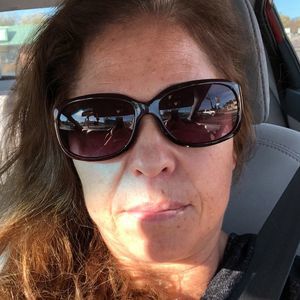 Meet your Posher, Fabiola